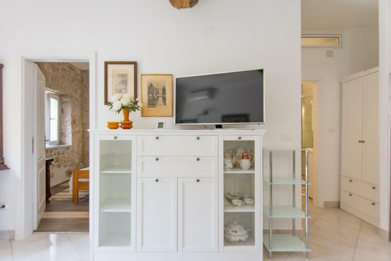 Apartment Mileta Сали Екстериор снимка