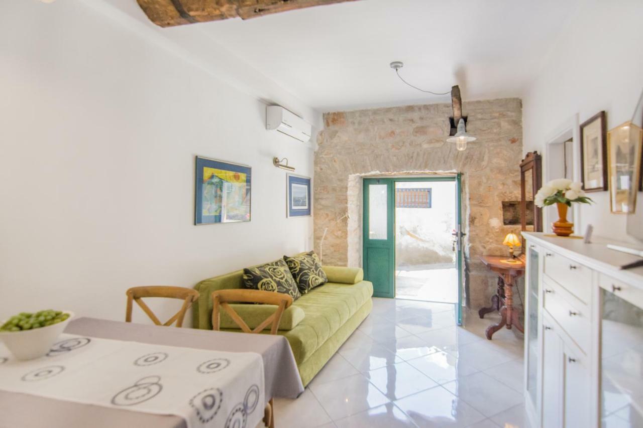 Apartment Mileta Сали Екстериор снимка